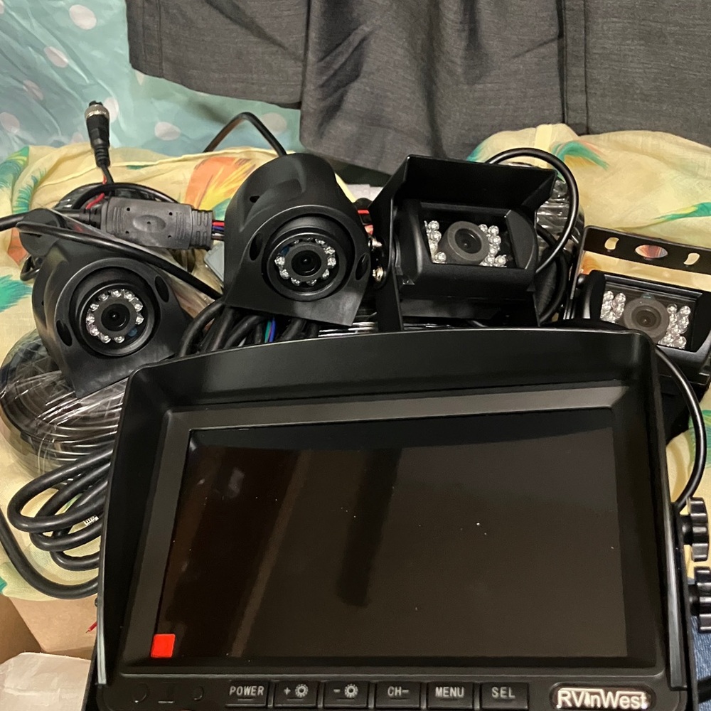 Back up camera system for RVs